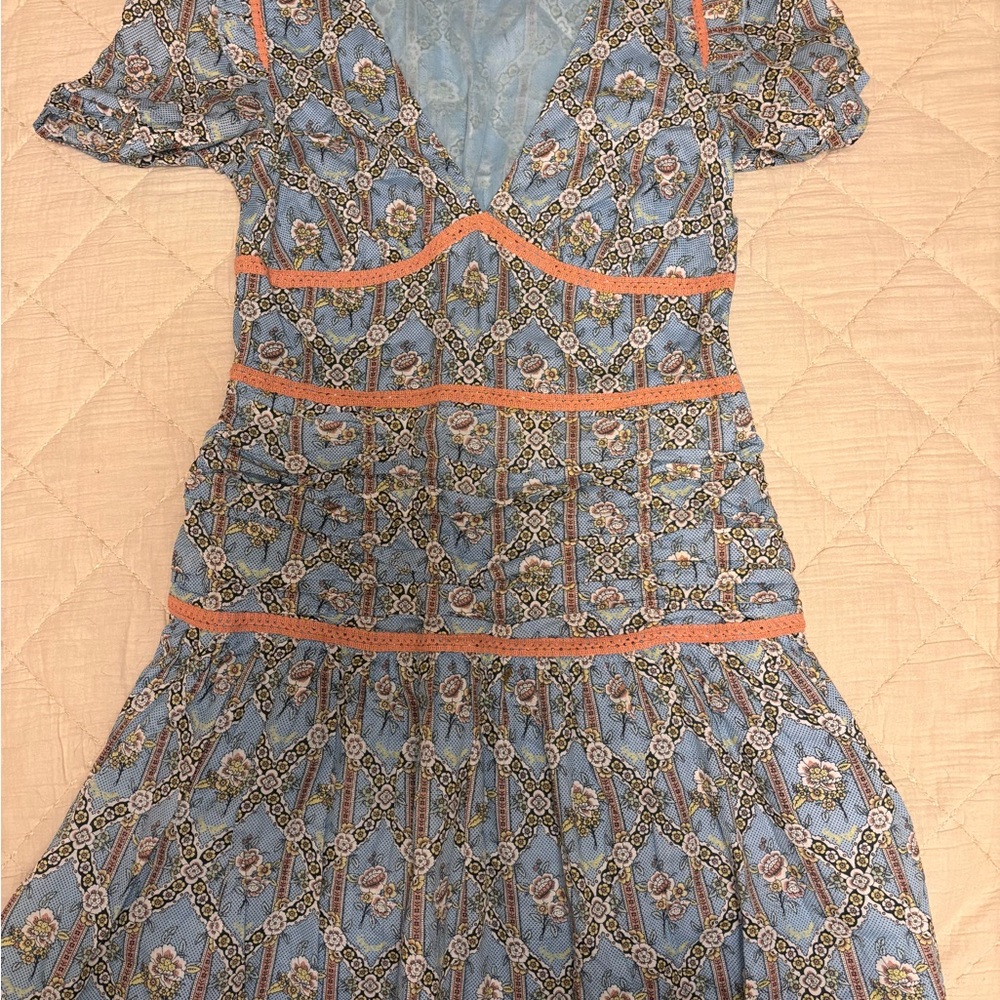Elegant Floral Patterned Midi Dress